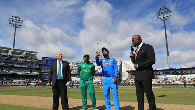 Pakistan won the toss and asked India to bat earlier in the bat. (IDI via Getty Images)