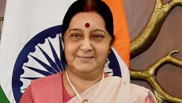 Union external affairs minister Sushma Swaraj has 8.1 million followers on Twitter compared with finance and defence minister Arun Jaitley, who has 7.1 million followers, an analysis by a research agency has shown.(PTI File Photo)