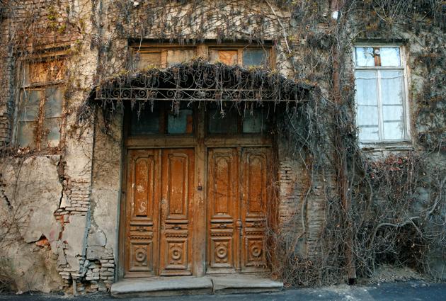 A front door of an old house is seen in the old town, Tbilisi, Georgia. Lying beneath the imposing Narikala Fortress, the buildings of Old Tbilisi, the Georgian capital’s historic quarter, for centuries reflected the city’s rule by Mongols, Arabs, Turks and Russians. (David Mdzinarishvili / REUTERS) A front door of an old house is seen in the old town, Tbilisi, Georgia. Lying beneath the imposing Narikala Fortress, the buildings of Old Tbilisi, the Georgian capital’s historic quarter, for centuries reflected the city’s rule by Mongols, Arabs, Turks and Russians. (David Mdzinarishvili / REUTERS)