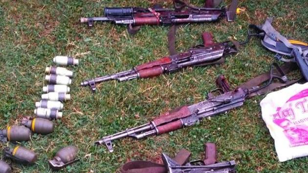 AK-47 rifles recovered from the attackers of the CRPF camp in Jammu and Kashmir. (HT Photo) AK-47 rifles recovered from the attackers of the CRPF camp in Jammu and Kashmir. (HT Photo)