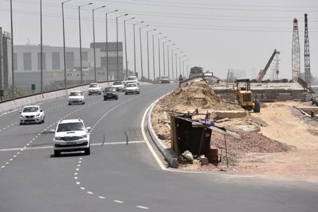 Work on the remaining carriageway of the Hero Honda Chowk flyover is expected to be completed by July. (Sanjeev Verma/HT FILE PHOTO) Work on the remaining carriageway of the Hero Honda Chowk flyover is expected to be completed by July. (Sanjeev Verma/HT FILE PHOTO)