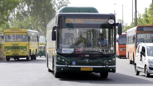 Under Phase-2, the Noida Metro Rail Corporation (NMRC) was supposed to add 50 more buses by June-end. (Sunil Ghosh/HT) Under Phase-2, the Noida Metro Rail Corporation (NMRC) was supposed to add 50 more buses by June-end. (Sunil Ghosh/HT)