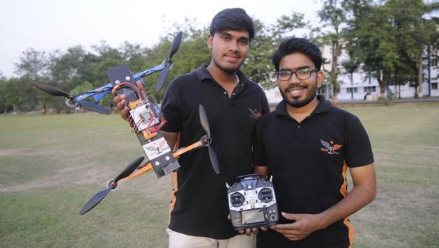 More than 100 drone enthusiasts from across the country will be in Lucknow to take part in a unique event, which aims to provide them with hands-on experience on how to fly a drone. (Deepak Gupta/HT photo) More than 100 drone enthusiasts from across the country will be in Lucknow to take part in a unique event, which aims to provide them with hands-on experience on how to fly a drone. (Deepak Gupta/HT photo)