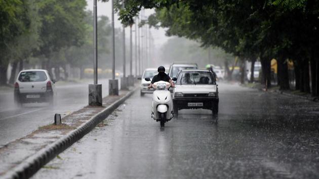 More rain is expected on Thursday as a weather disturbance cycle has reached the city. (Keshav Singh) More rain is expected on Thursday as a weather disturbance cycle has reached the city. (Keshav Singh)