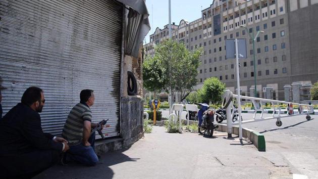 Twelve people were killed in twin attacks on Iran’s parliament complex and the shrine of its revolutionary leader Ayatollah Khomeini claimed by the Islamic State. (REUTERS Photo) Twelve people were killed in twin attacks on Iran’s parliament complex and the shrine of its revolutionary leader Ayatollah Khomeini claimed by the Islamic State. (REUTERS Photo)