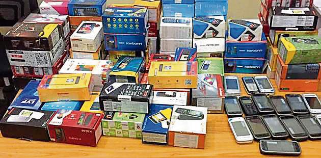 Police recovered 116 stolen items, which include 21 expensive cell phones, clothes and electronic items. Police also recovered a pistol and 18 cartridges Police recovered 116 stolen items, which include 21 expensive cell phones, clothes and electronic items. Police also recovered a pistol and 18 cartridges