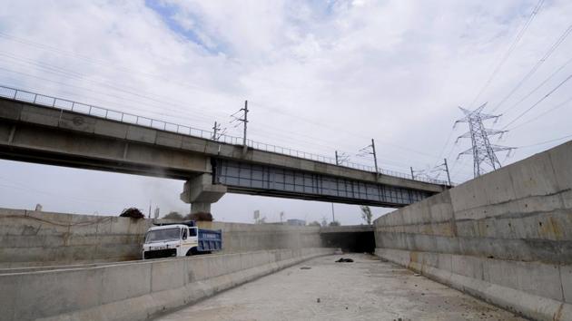 The Noida Authority is planning to complete work of Sector 94 underpass by August end this year. (Sunil Ghosh/ HT Photo) The Noida Authority is planning to complete work of Sector 94 underpass by August end this year. (Sunil Ghosh/ HT Photo)