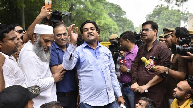 They were stopped 150 metres before the CM’s residence by the police, after which they started protesting. (Arun Sharma/HT PHOTO) They were stopped 150 metres before the CM’s residence by the police, after which they started protesting. (Arun Sharma/HT PHOTO)