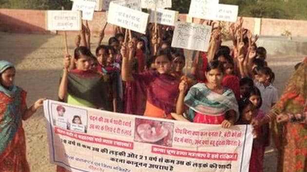 Children take part in a rally to create awareness on child marriage(HT File)
