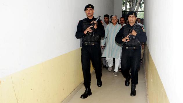 RJD president Lalu Prasad appears before a CBI court in Ranchi early on Friday. (Parwaz Khan/HT photo) RJD president Lalu Prasad appears before a CBI court in Ranchi early on Friday. (Parwaz Khan/HT photo)
