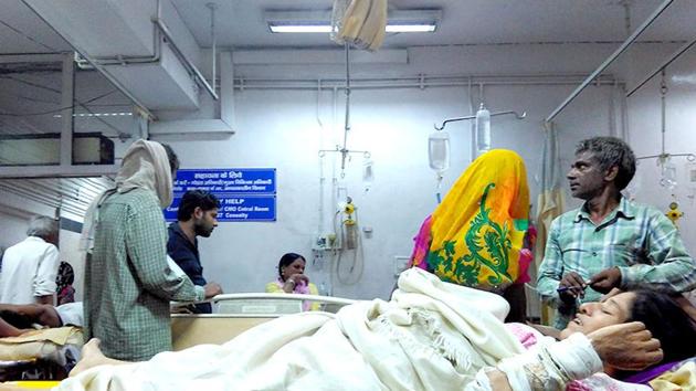 The woman was being treated at Safdarjung Hospital in Delhi. (Saumya Khandelwal/HT Representative Photo) The woman was being treated at Safdarjung Hospital in Delhi. (Saumya Khandelwal/HT Representative Photo)