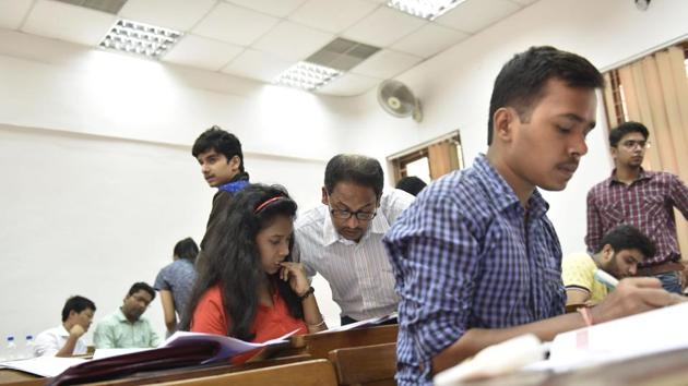 In big ticket reforms in the education sector, the government plans to outsource assessment and accreditation of the higher education institutions to private bodies and give full autonomy to the top ranked institutions (HT PHOTO) In big ticket reforms in the education sector, the government plans to outsource assessment and accreditation of the higher education institutions to private bodies and give full autonomy to the top ranked institutions (HT PHOTO)