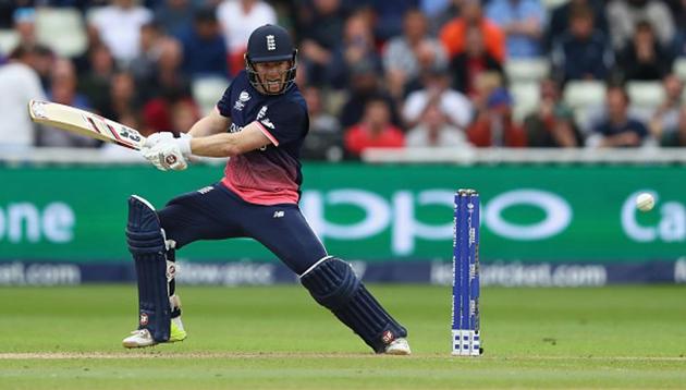 Eoin Morgan and Ben Stokes put England’s chase back on track with a fourth-wicket partnership of 159. (Getty Images)