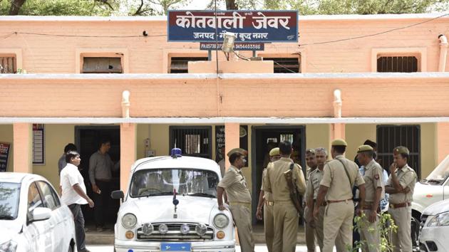 Over 50 suspects were detained and the family had to make multiple trips to the police station. (Virendra Singh Gosain/HT FIle Photo) Over 50 suspects were detained and the family had to make multiple trips to the police station. (Virendra Singh Gosain/HT FIle Photo)