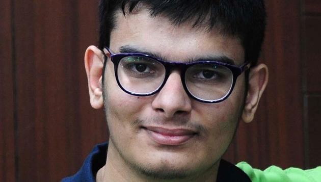 Himanshu Sheoran secured All India Rank (AIR) 59 in Joint Entrance Examination (JEE) Advanced 2017. (Keshav Singh/HT Photo)