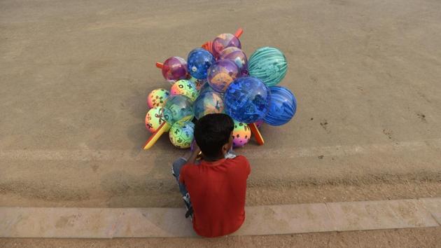 Child labour in urban areas has increased by 53 per cent during 2001-2011. This increase in urban child labour could be attributed to increased migration including seasonal migration for employment as well as trafficking of unaccompanied minors. (Burhaan Kinu/HT PHOTO)