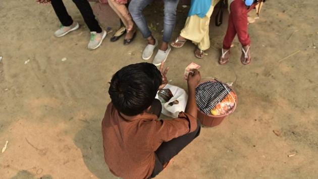 India has laws aimed at fighting child labour but the issue remains a barrier stunting growth for these young workers. (Burhaan Kinu/HT PHOTO)