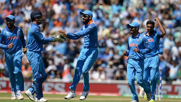 Virat Kohli rotated his bowlers well and Ravindra Jadeja once again stood out with his flawless line and length as he removed de Kock for 53(72). (Getty Images) Virat Kohli rotated his bowlers well and Ravindra Jadeja once again stood out with his flawless line and length as he removed de Kock for 53(72). (Getty Images)