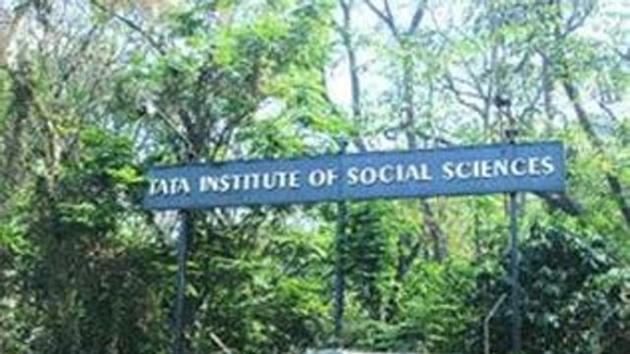 Earlier, a section of students had asked others to not pay their fees to the institution. (HT) Earlier, a section of students had asked others to not pay their fees to the institution. (HT)