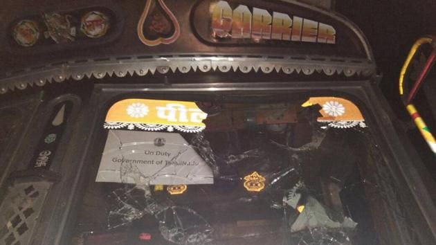 Shattered windscreens of trucks bearing notice “On Duty, Government of Tamil Nadu” that were attacked by cow vigilantes. (HT PHOTO) Shattered windscreens of trucks bearing notice “On Duty, Government of Tamil Nadu” that were attacked by cow vigilantes. (HT PHOTO)