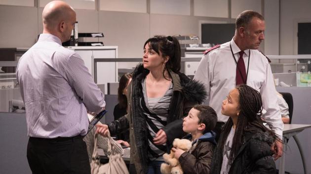 I, Daniel Blake takes a sharp look at the British bureaucracy. I, Daniel Blake takes a sharp look at the British bureaucracy.