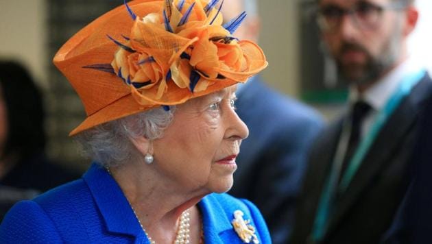 Britain's Queen Elizabeth speaks to staff during a visit to the Royal Manchester Children's Hospital in Manchester, Britain May 25, 2017. REUTERS/Peter Byrne/Pool (REUTERS) Britain's Queen Elizabeth speaks to staff during a visit to the Royal Manchester Children's Hospital in Manchester, Britain May 25, 2017. REUTERS/Peter Byrne/Pool (REUTERS)