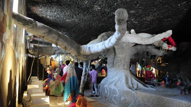 Around 200 dolls made from waste clothes, special huts and trees give a countryside feeling. (Keshav Singh/HT Photo ) Around 200 dolls made from waste clothes, special huts and trees give a countryside feeling. (Keshav Singh/HT Photo )