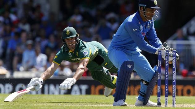 AB de Villiers could not score big during South Africa’s must-win match against India in the ICC Champions Trophy 2017 on Sunday. (AFP) AB de Villiers could not score big during South Africa’s must-win match against India in the ICC Champions Trophy 2017 on Sunday. (AFP)