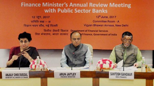 Union Minister for Finance, Corporate Affairs and Defence, Arun Jaitley chairing the Meeting of the CMDs/CEOs of Public Sector Banks in order to review their performance, in New Delhi on June 12, 2017.(PTI)