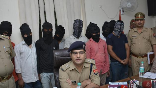 Officials said that the ‘company’ came into existence in February and the accused sold 50-100 mobile phones per month. (Sakib Ali/HT Photo) Officials said that the ‘company’ came into existence in February and the accused sold 50-100 mobile phones per month. (Sakib Ali/HT Photo)