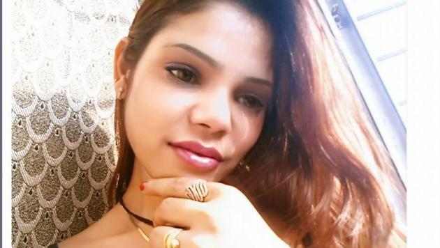 Kritika Chaudhary was living in Mumbai’s Four Bungalows area. (Facebook)