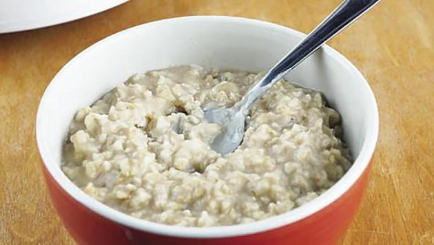 Scientists found that people who consume a lean meal in the morning tend to accept unfair financial offers. Scientists found that people who consume a lean meal in the morning tend to accept unfair financial offers.