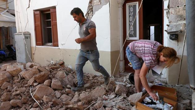 At least 51 people were killed in a 6.0 magnitude earthquake in eastern Turkey in March 2010. (Giorgos Moutafis / REUTERS) 
