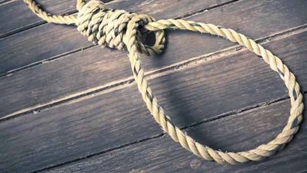In her suicide note, one of the girls asked her father to stop drinking so much. (HT File Photo) In her suicide note, one of the girls asked her father to stop drinking so much. (HT File Photo)