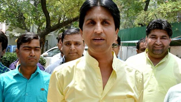 Addressing party workers from Rajasthan on Saturday, Kumar Vishwas had said the party will run a positive campaign in the state.(PTI FILE)