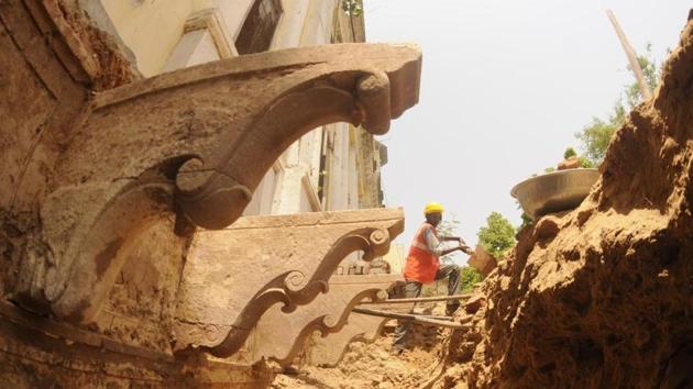 So far, the excavators have dug around 255 ft and have found a grand 15 by 15 room. (HT File Photo) So far, the excavators have dug around 255 ft and have found a grand 15 by 15 room. (HT File Photo)