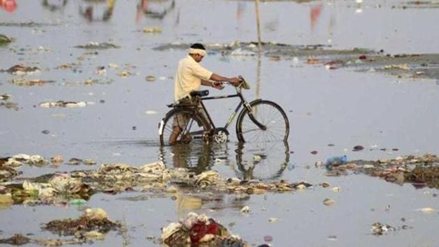 CPCB started issuing closure notices to industries situated near the banks of the Ganga in Kanpur. CPCB started issuing closure notices to industries situated near the banks of the Ganga in Kanpur.
