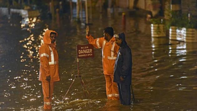 A flooded Hindmata, Parel, after heavy rain on Monday. (HT FILE PHOTO) A flooded Hindmata, Parel, after heavy rain on Monday. (HT FILE PHOTO)