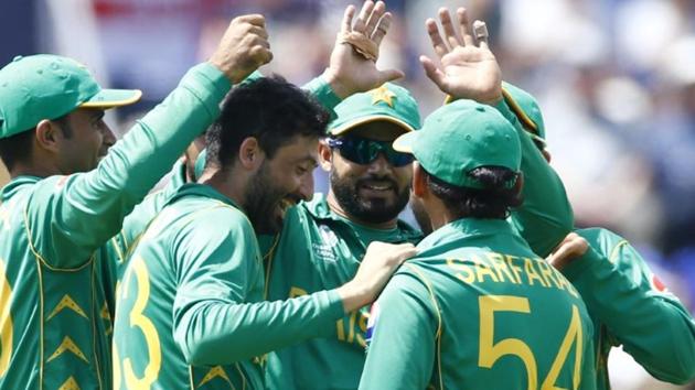 Pakistan cricket team's Junaid Khan celebrates with teammates after getting the wicket of England cricket team's Jos Buttler, caught by Sarfraz Ahmed, during their ICC Champions Trophy semifinal on Thursday. (Reuters) Pakistan cricket team's Junaid Khan celebrates with teammates after getting the wicket of England cricket team's Jos Buttler, caught by Sarfraz Ahmed, during their ICC Champions Trophy semifinal on Thursday. (Reuters)