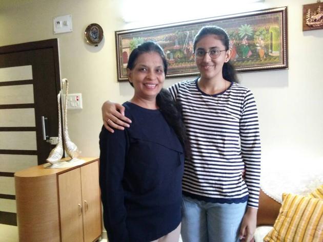 Nishita Purohit with her mother. (HT Photo) Nishita Purohit with her mother. (HT Photo)
