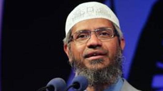 Islamic International School, Mazgaon, was founded by Zakir Naik