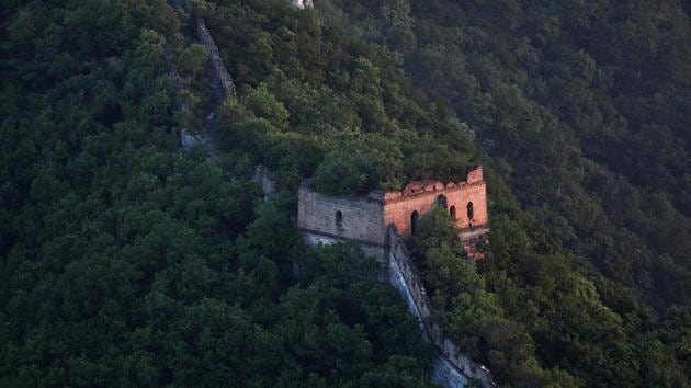 A scenic view of the Jiankou section. In the past, only tourist spots along the Great Wall were considered for reconstruction, a mindset that has now changed and aims at sustainable preservation of the historic wall for its future generations. (Damir Sagolj/REUTERS) A scenic view of the Jiankou section. In the past, only tourist spots along the Great Wall were considered for reconstruction, a mindset that has now changed and aims at sustainable preservation of the historic wall for its future generations. (Damir Sagolj/REUTERS)