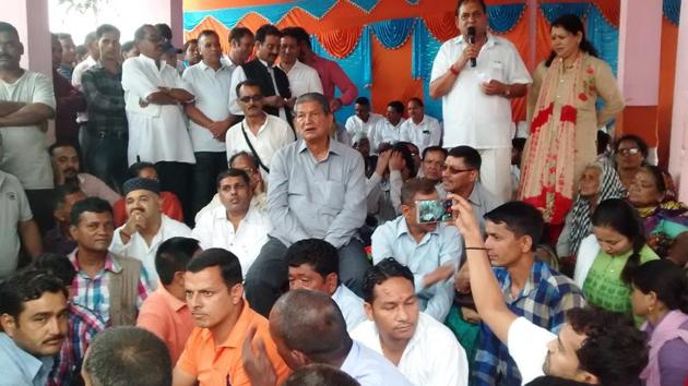 Former chief minister Harish Rawat during his ‘Gairsain Zindabad Yatra’ at Gairsain in Chamoli district. (HT Photo) Former chief minister Harish Rawat during his ‘Gairsain Zindabad Yatra’ at Gairsain in Chamoli district. (HT Photo)