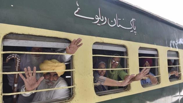 The SGPC had in the latest sent 251 passports to the Pakistani embassy in Delhi for visas.(HT File Photo)