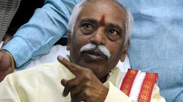 File photo of Union labour minister Bandaru Dattatreya. (HT Photo) File photo of Union labour minister Bandaru Dattatreya. (HT Photo)