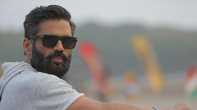 Suniel Shetty says that he has been offered films with Athiya, but none have impressed him.(HT Photo) Suniel Shetty says that he has been offered films with Athiya, but none have impressed him.(HT Photo)