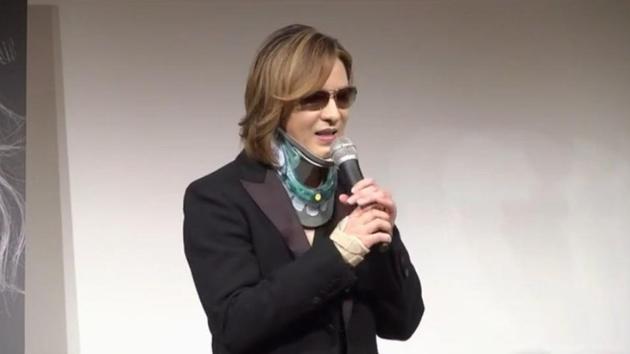 Yoshiki still doesn’t say he will give up headbanging altogether. Yoshiki still doesn’t say he will give up headbanging altogether.