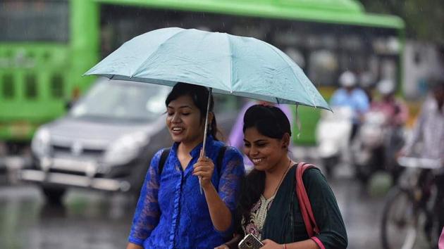 With temperatures hitting 44.6 degrees Celsius earlier this month, these pre-monsoon showers are expected to keep temperatures under check (Raj K Raj/HT Photo) With temperatures hitting 44.6 degrees Celsius earlier this month, these pre-monsoon showers are expected to keep temperatures under check (Raj K Raj/HT Photo)