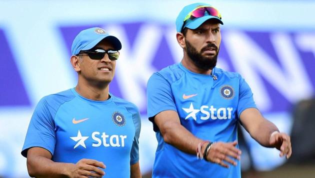 Rahul Dravid believes a call needs to be taken on the future roles of MS Dhoni and Yuvraj Singh.(PTI)