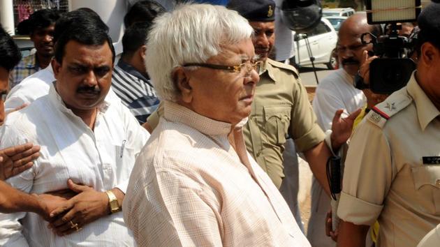 RJD president Lalu Prasad coming out of a special CBI court after appearing in connection with a fodder scam case in Ranchi.(Parwaz Khan/HT File Photo)